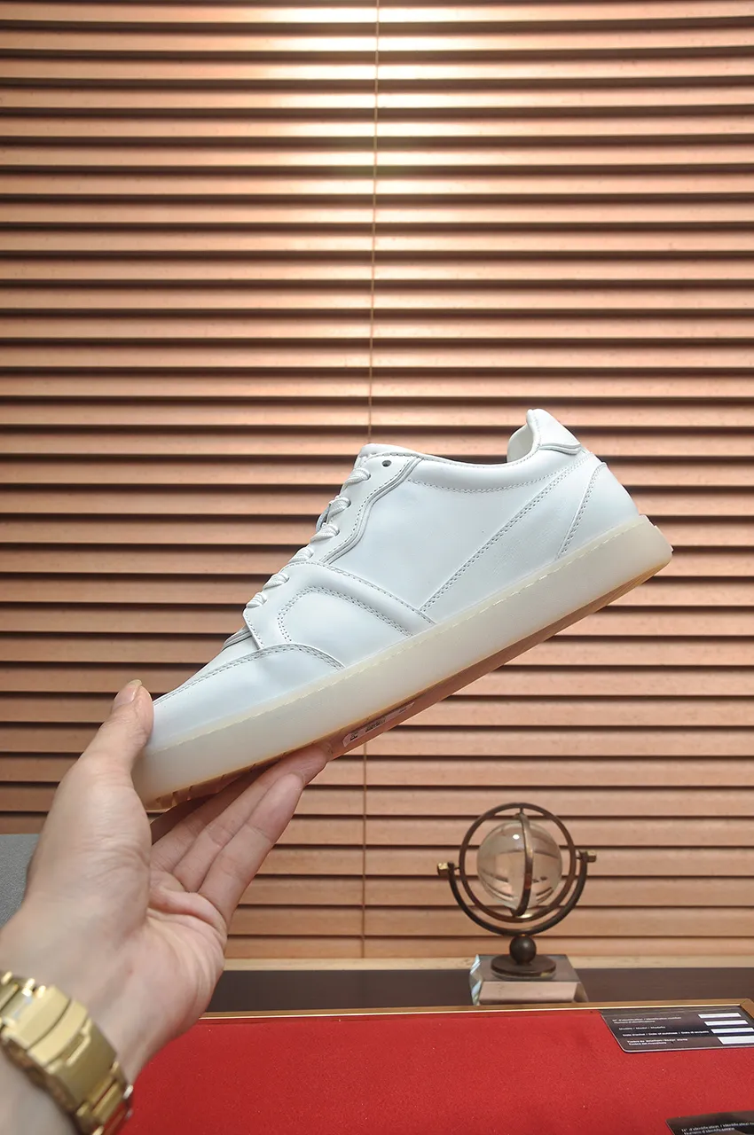 Men's shoes 💰580💶 [PRADA] Top original items, new seasonal styles, high-quality original items, top-grade high-mercerized cowhide combined with original breathable fabric + imported glue, imported stretch fabric inside with original cowhide feet, original thick outsole! Quality guaranteed! Code 38-45 (45 customized)